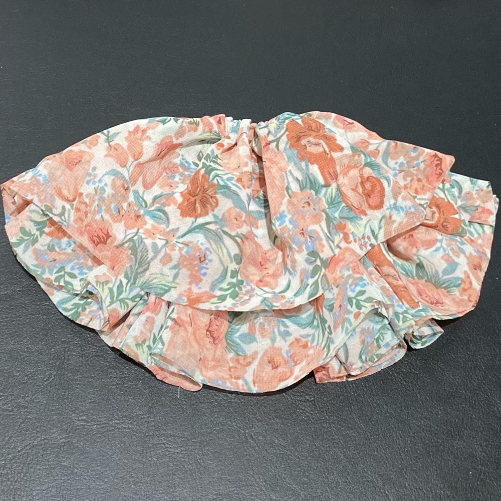 Chic Pink Floral-Patterned Scrunchie Hair Accessory - Picture 2 of 5